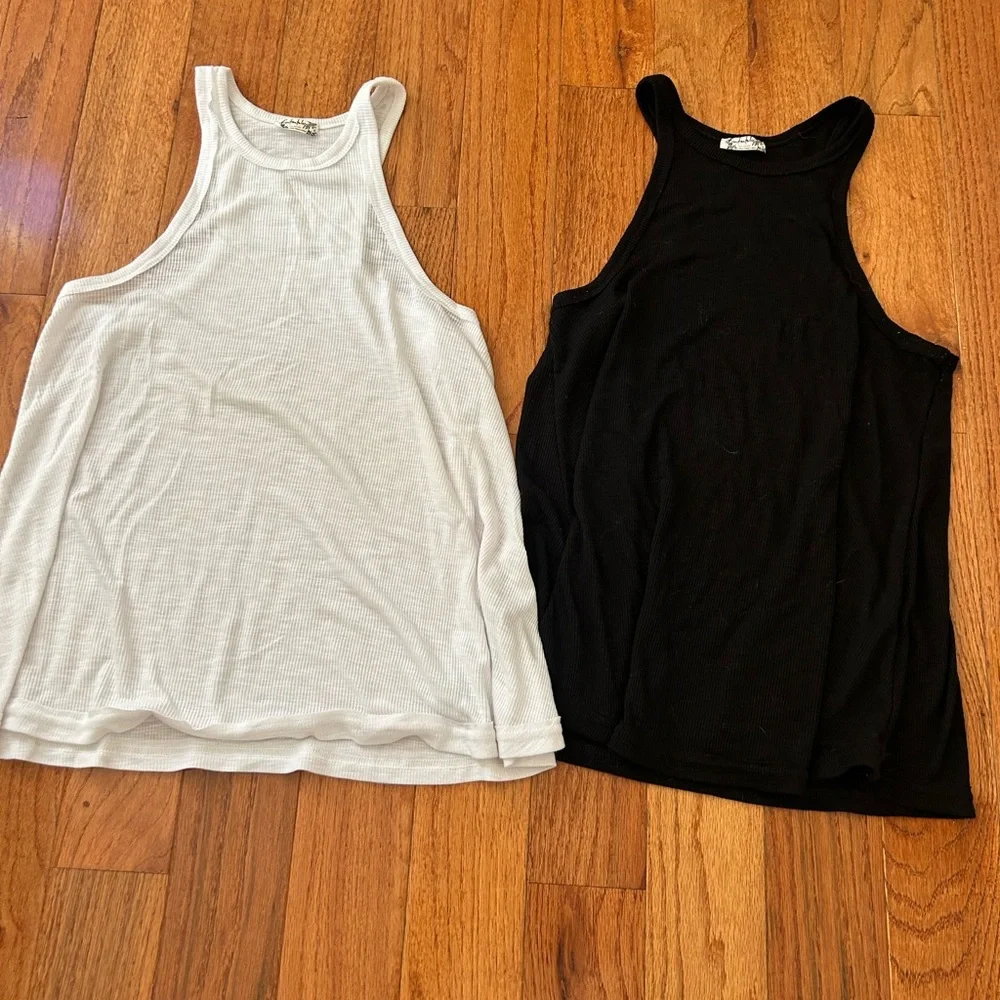 Bundled size xs Long Beach free people tanks